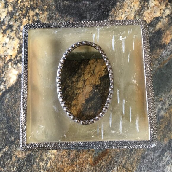 Vintage Resin Tissue Box Cover - Picture 4 of 11